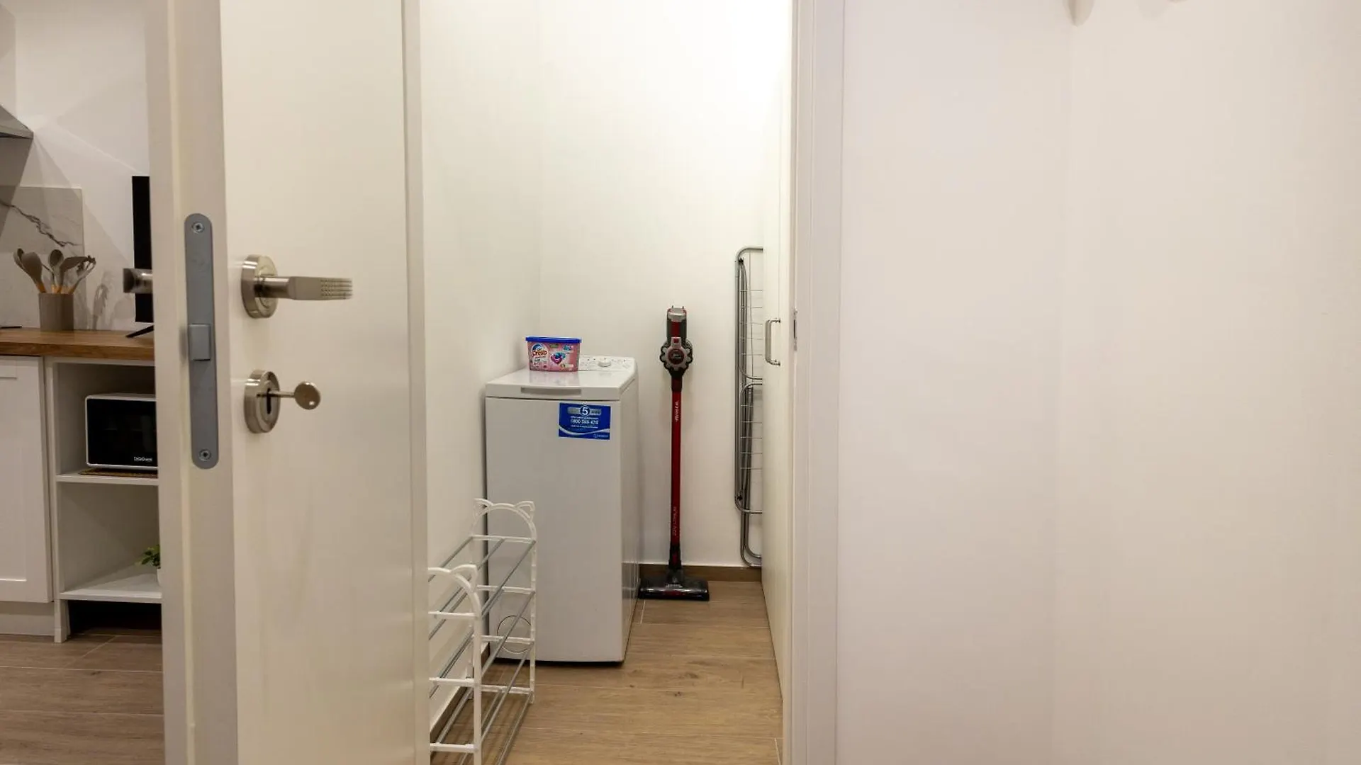 Appartamento Ludo Holiday House - Charming Con Patio A Due Passi Dalla Cattedrale Palermo Italia