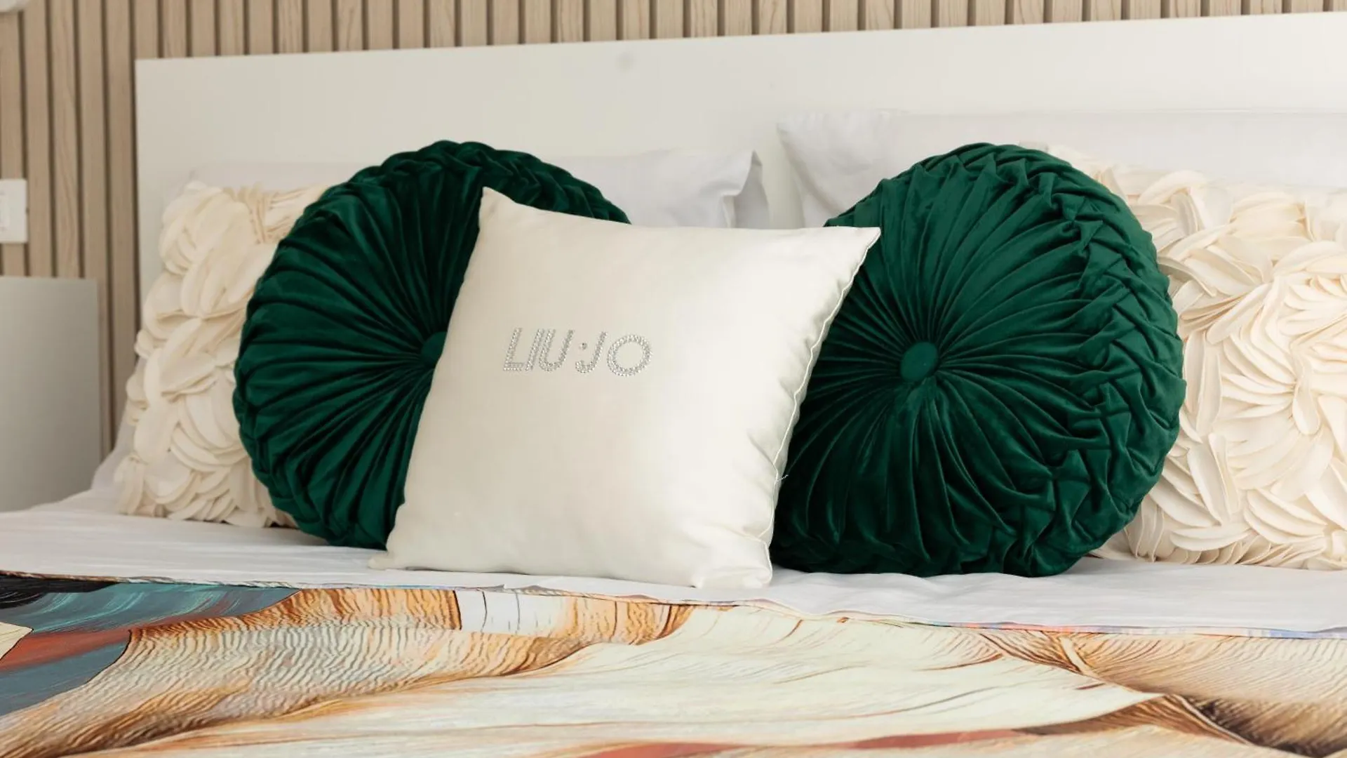 Appartamento Ludo Holiday House - Charming Con Patio A Due Passi Dalla Cattedrale Palermo Italia